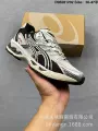 02 White Black