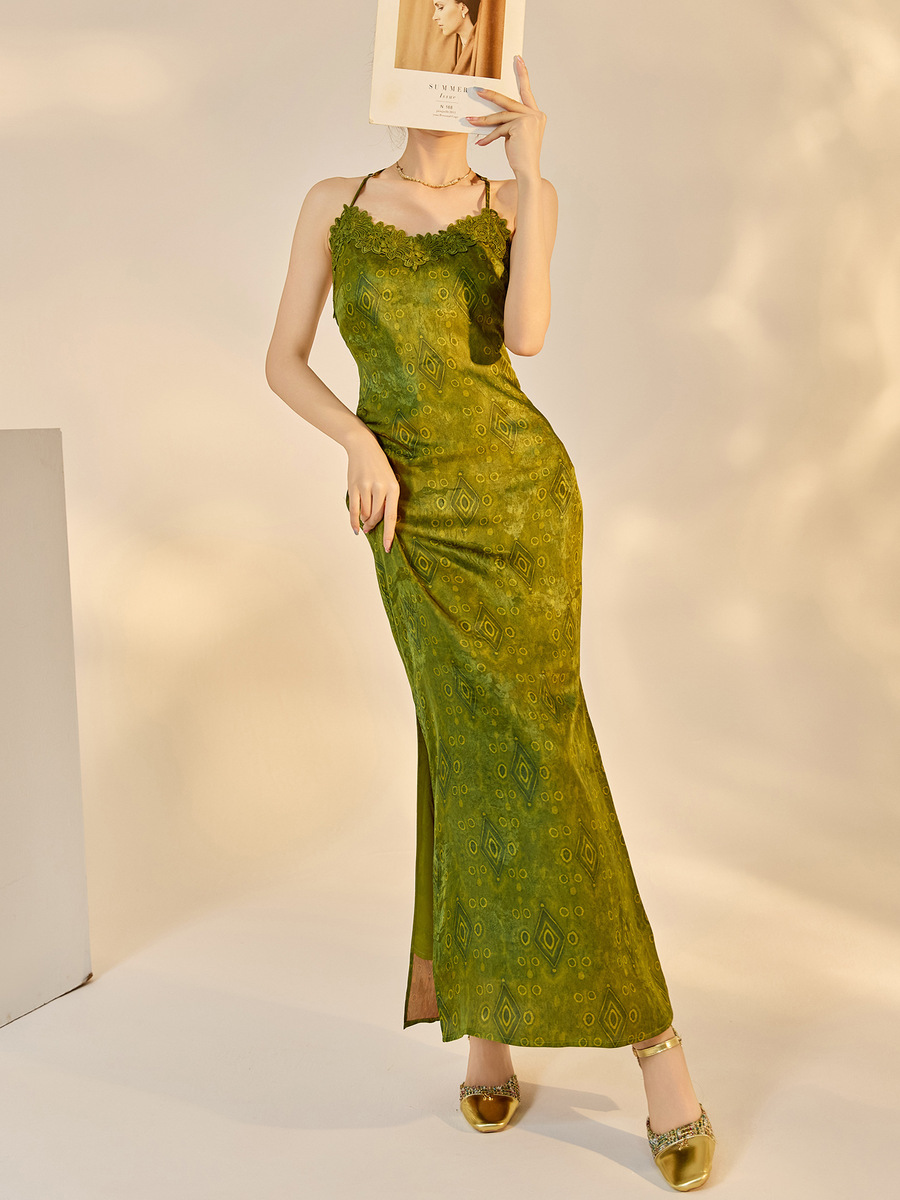 Đầm dài ren ôm body nữ cổ chữ V quyến rũ — Màu đen cao cấp, Màu trà Matcha, mơ