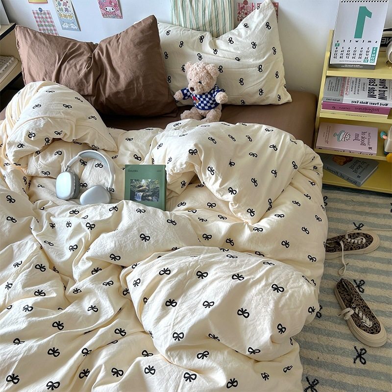 Class A Cute Super Soft Washable Cotton Four-piece Set Ins Style Skin-friendly Mix and Match Student Bed Sheet Three-piece Set Sleeping Naked Quilt Cover