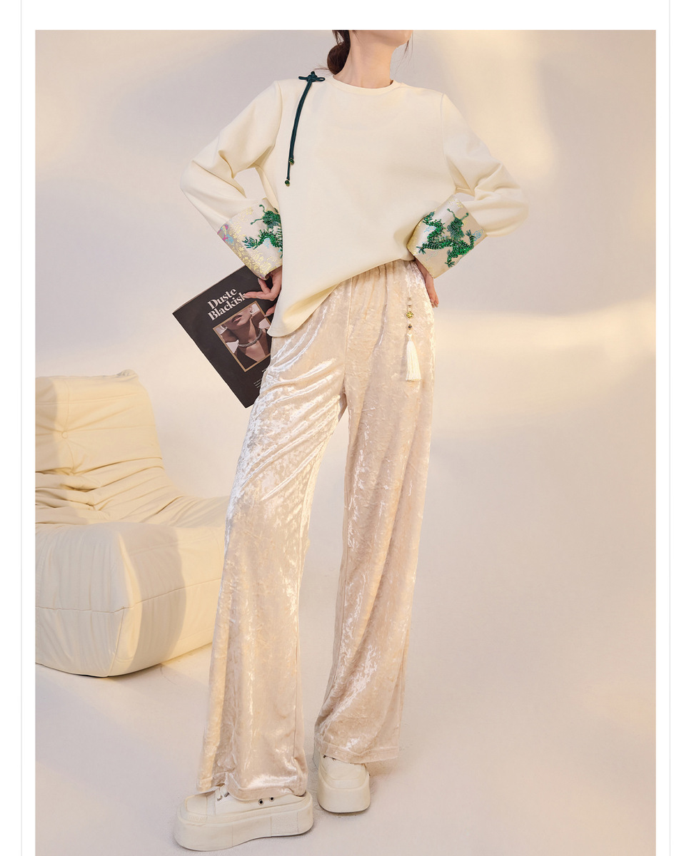 Áo sơ mi nam dài tay thêu họa tiết rồng, chất liệu polyester phối nylon, cổ tròn, phong cách thanh lịch