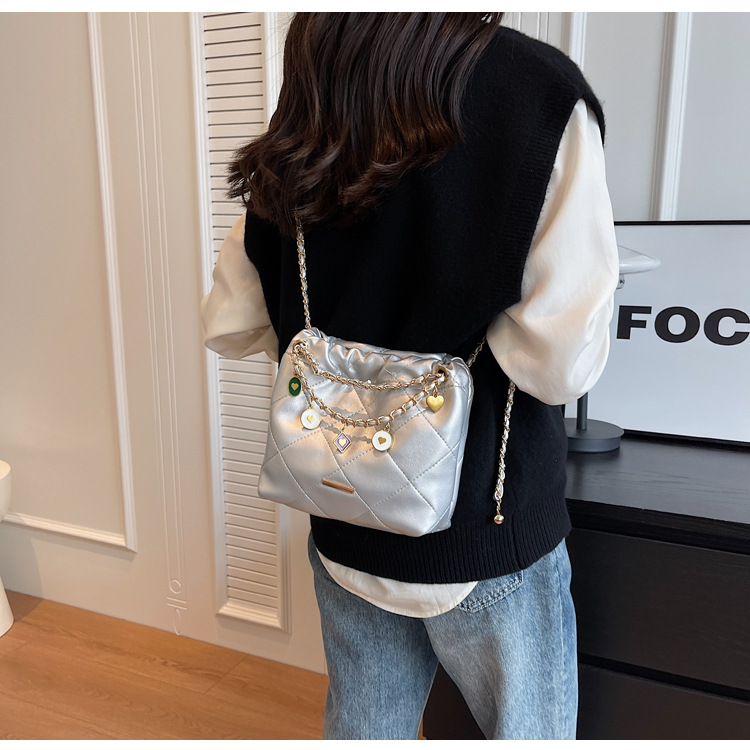 O1CN01G2ui8S231p2iu8ng1 !!2217602547196 0 cib