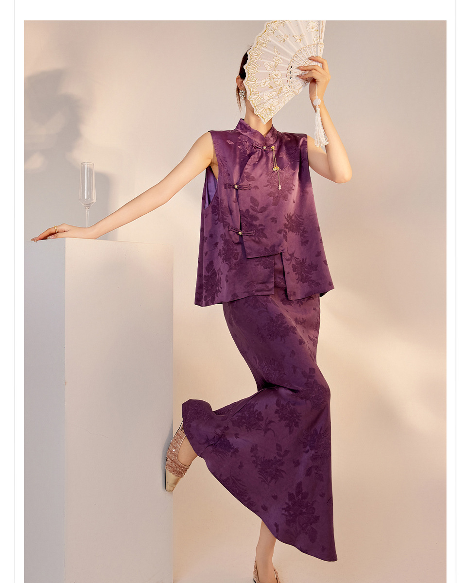 Set áo gilê và chân váy in hoa tím chất liệu sợi viscose — Áo gilê, Váy nửa
