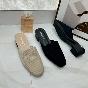 Korean Style Fashionable Baotou Women's Slippers Commuting Flat Women's Slippers 2025 Summer New Shopping Mall Women's Shoes Ready for Sale