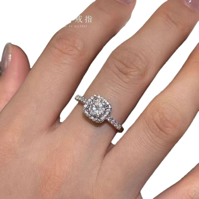 Three-Piece Set of Elegant, Light Luxury, High-End Full Diamond Zircon Necklace, Earrings, and Ring Set, Trendy Clavicle Necklace