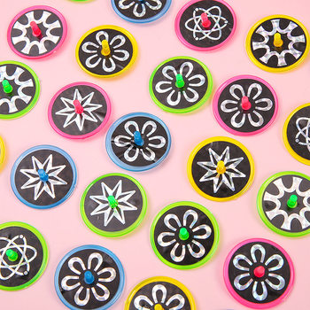 4cm laser small rotating gyro plastic small Gyro egg small gift children's small toy holiday small gift