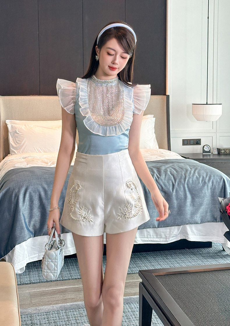 Quần short nữ cạp cao ống suông vải kaki có thêu hoa — [Trắng] chi tiết 8