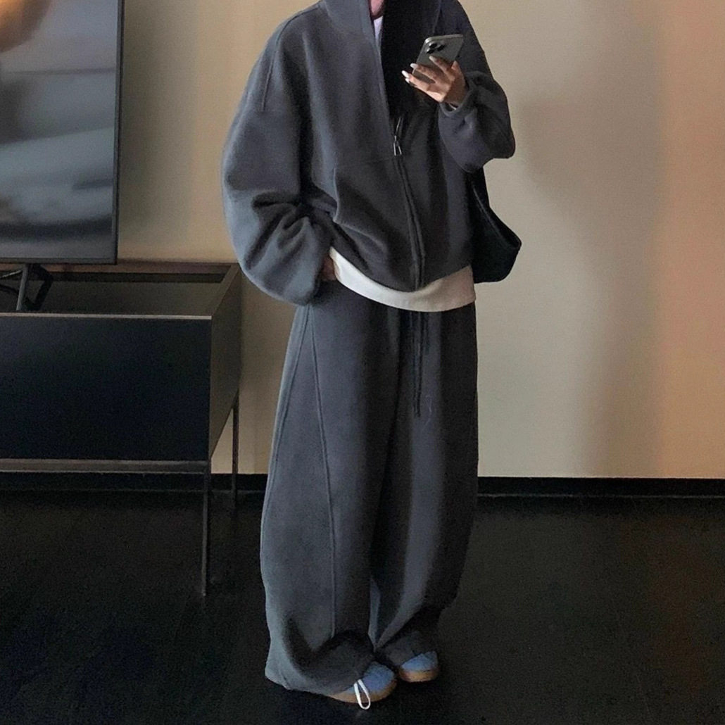 Autumn Plus-Size Stylish Casual Sports Suit for Women, Wide-Leg Pants, Slimming Sweatshirt Two-Piece Set for Curvy Women 150kg