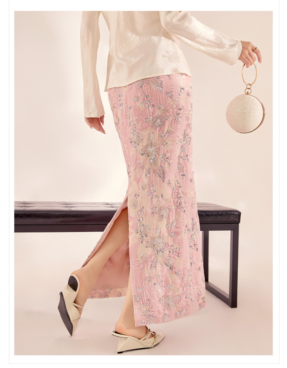 Đầm dài ôm body thêu thủ công đính sequin lấp lánh — hồng