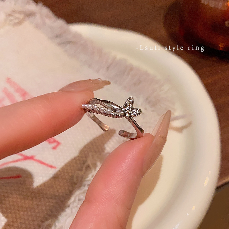 韩国轻奢高级感锆石珍珠戒指女复古小众设计蝴蝶结指环戒开口手饰