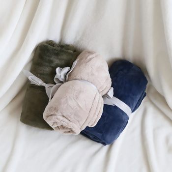 Gift Blanket Solid Color Flannel Single Blanket Office Nap Blanket Air Conditioning Blanket Study Room Knee Blanket