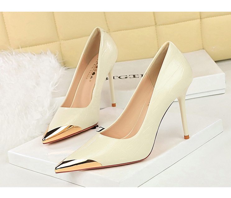 Giày Cao Gót Nữ Da Bóng Mũi Nhọn Gót Nhọn Trang Trí Kim Loại Chiều Cao Đế Khoảng 8cm Màu Đen, Đỏ Rượu Vang, Bạc, Kem... chi tiết 6