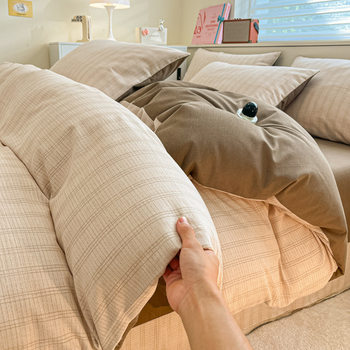 High-end Xinjiang long-staple cotton 60 pts thick sanding cotton four-piece light luxury bed sheet quilt cover cotton small three-piece set