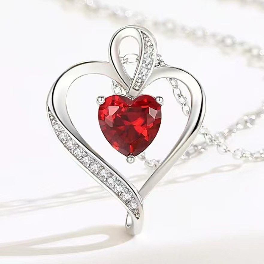 Cross-border new love diamond necklace European and American style multi-color heart-shaped diamond pendant elegant all-match clavicle chain female