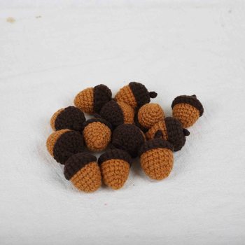 Wholesale Handmade Yarn Pine Nut Pendant Fruit Keychain Persimmon Crochet Finished Pendant Keychain