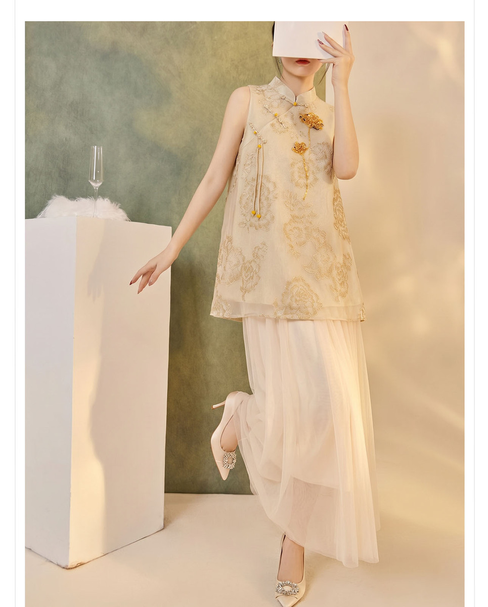 Đầm yếm nữ dáng suông cổ đứng họa tiết hoa vải jacquard — Màu vàng gừng