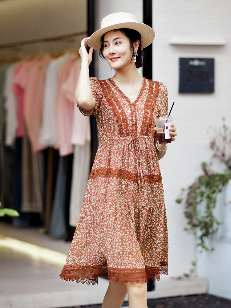 (Mới) Mã K6974 Giá 3610K: Váy Đầm Liền Thân Nữ Shtde Dáng Ôm Body Gợi Cảm Sexy Thêu Họa Tiết Hoa Cổ Chữ V Thời Trang Nữ Chất Liệu Lụa Tơ Tằm G06 Sản Phẩm Mới, (Miễn Phí Vận Chuyển Toàn Quốc).