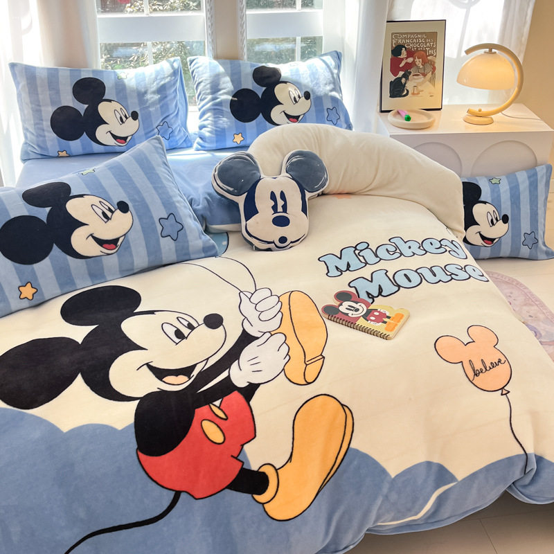 Cartoon strawberry bear milk velvet four-piece set Winter thickened coral velvet bedding flannel quilt cover bed sheet