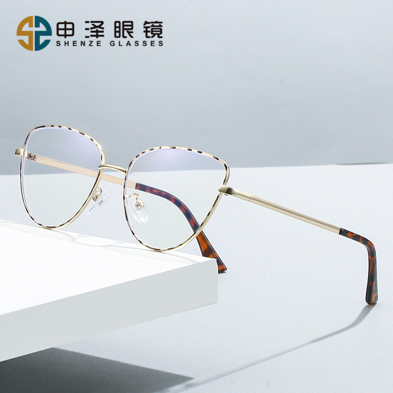Retro European and American Cat-Eye Large-Frame Metal Color-Changing Glasses Frame Fashionable Plain Face Big Face Xiangyun Anti-Blue Light Flat Mirror