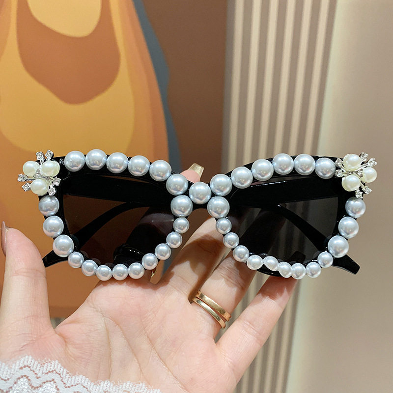 European and American trend cat's eye triangle sunglasses personalized colorful sunglasses women cross-border sunglasses