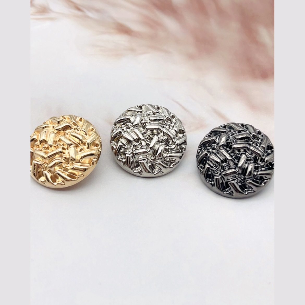 Xiaoxiang Egyptian Style Metal Button Round Embossed Golden Coat Trenchcoat Blazer Sweater Button