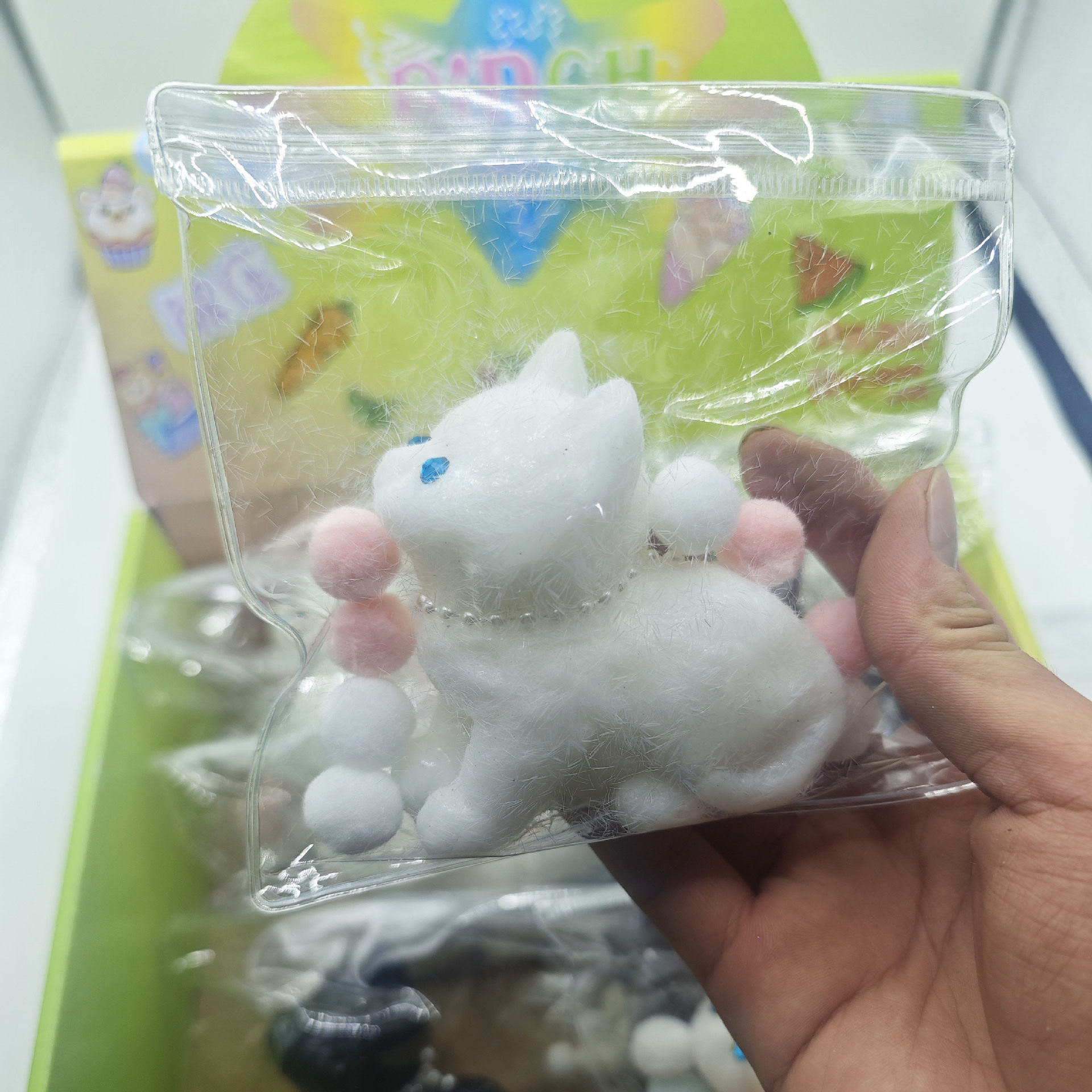 かわいい招き猫-白