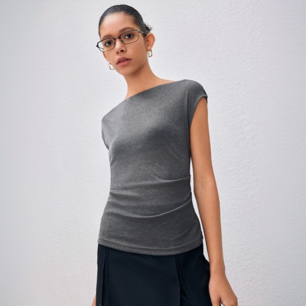 Womens Slim Fit Solid Color Short Sleeve T Shirt Round Neck Casual Style Summer Wear Wholesale Supply Available