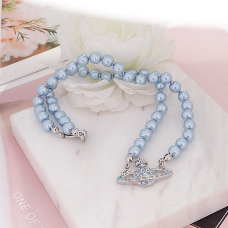Queen Mother Classic Temperament One Layer Saturn Pearl Necklace with LOGO Lobster Buckle Wholesale