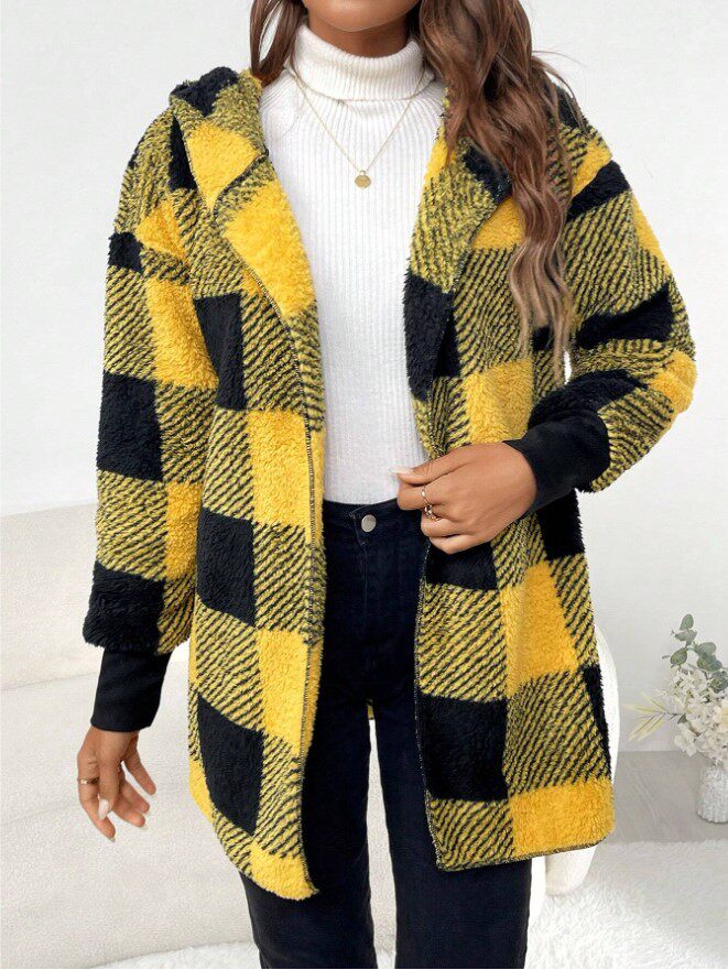 Loose Fit Plaid Cardigan Cozy Knit Fashionable Design Perfect for Fall Wholesale Available fast shipping