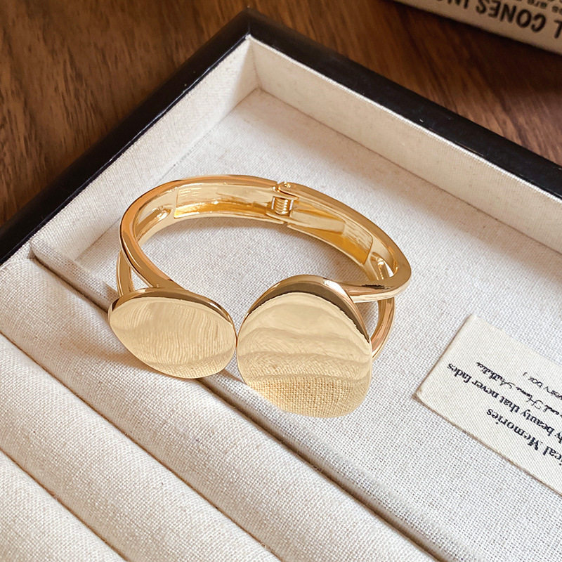 欧美跨境简约时尚手镯臂环小众冷淡风气质手环高级感百搭手饰批发