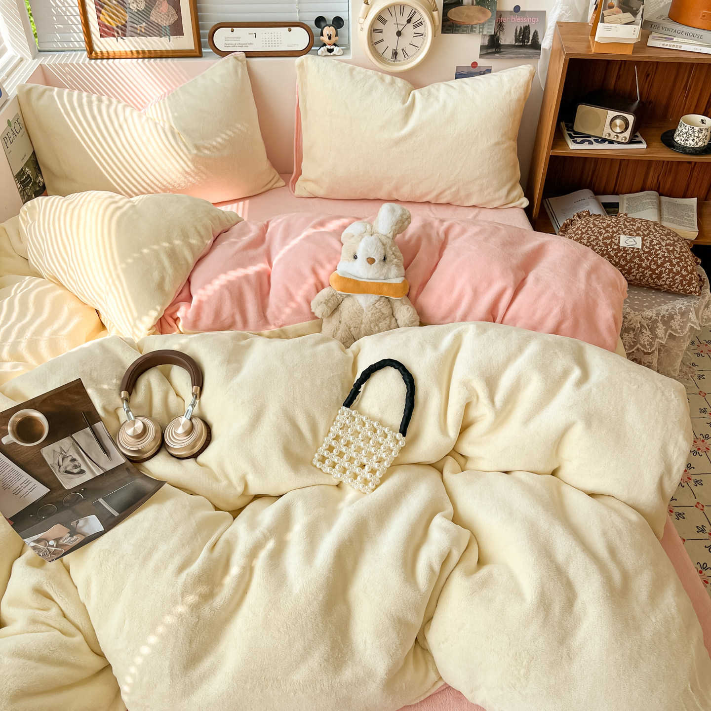 Class a Winter Pure Color Milk Velvet Four-Piece Set Thickeneded Fleece-Lined Quilt Cover Bed Bed Sheets Quilt Cover Student Dormitory Three-Piece Set