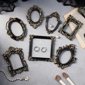 European Retro Black Gold Mini Hot Selling Props Picture Frame House Scene Artificial Decorative Painting Miniature Model Accessories
