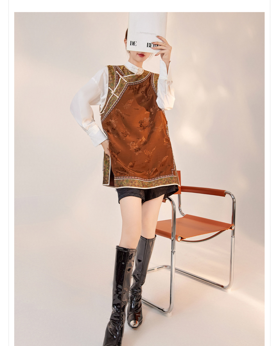 Áo vest nữ dáng trung dài màu xanh lá họa tiết hoa thêu