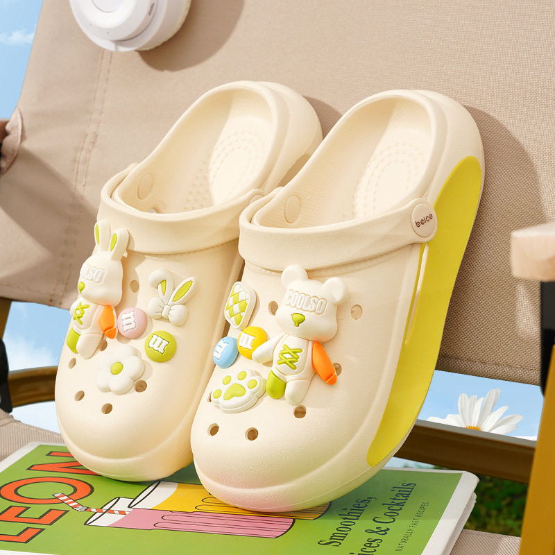 2025 Summer Cartoon Children's Croc Shoes for Girls and Middle-Aged Children Cute Baotou Sandals and Slippers Beach Shoes for Boys
