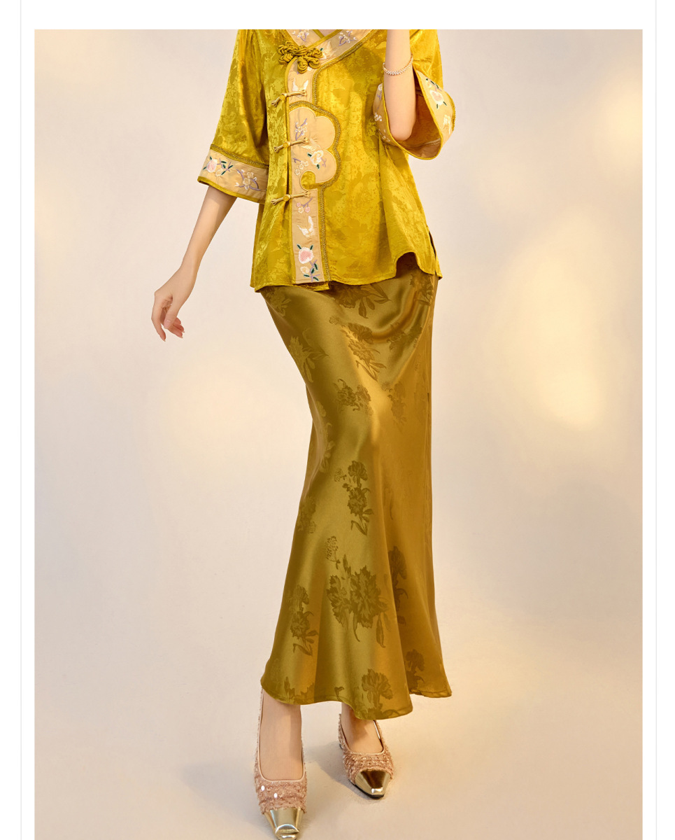 Chân váy nữ dáng dài in hoa thêu nổi bật phong cách thanh lịch — Bột củ sen (giao hàng trong 7 ngày), Bột củ sen (giao hàng trong ngày), Đen Obsidian (Tóc 7 ngày), Gạo Ánh Trăng (Giao hàng trong 7 ngày)