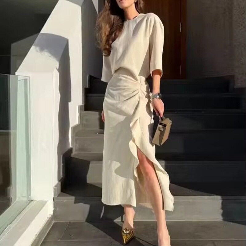 Summer Casual Solid Color Split Hem Pleated Dress for Women Lightweight Comfortable Vacation Style Wholesale Available