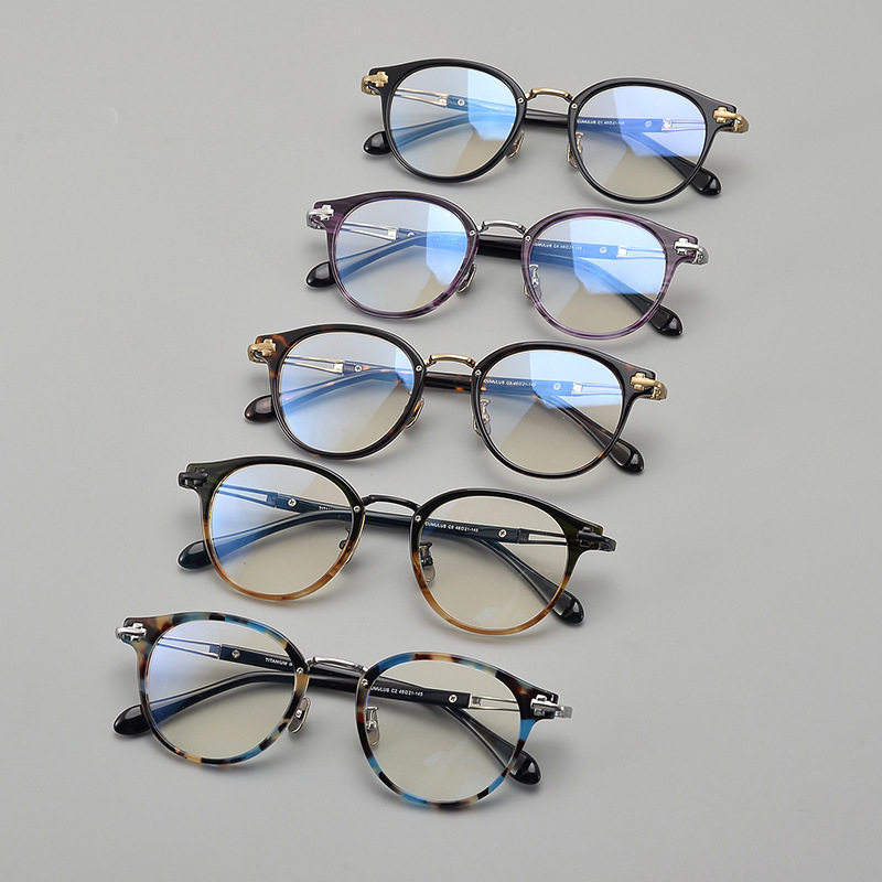 Taylor with retro fashion gradient two-color plain sheet glasses frame CUMULUS can be equipped with anti-blue light