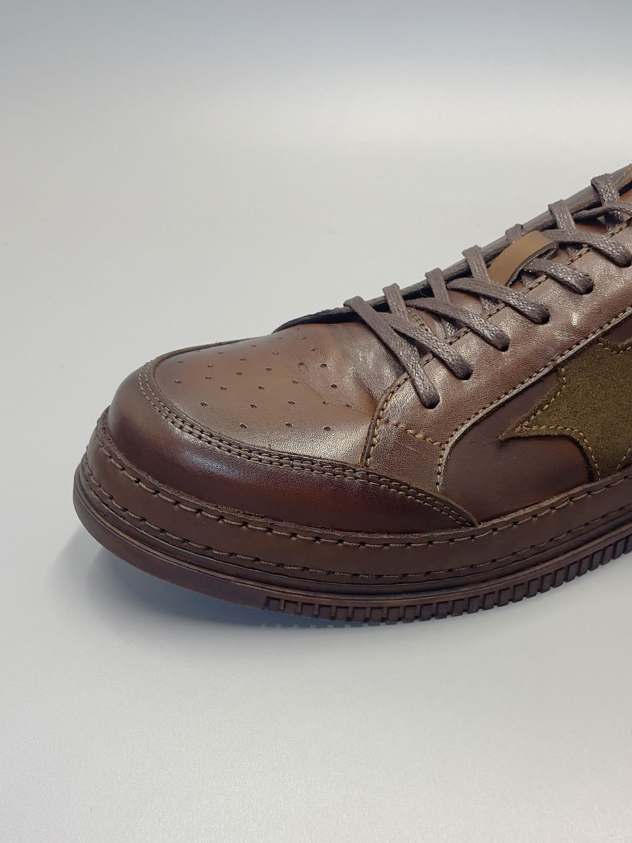 Giày sneaker da bò nam màu trơn cổ điển đơn giản — Màu đen, Màu cà phê
