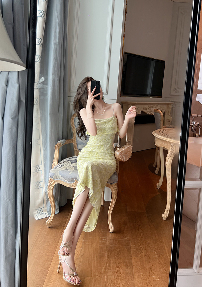 Đầm ôm body nữ cổ yếm dáng dài, chất liệu ren phối khóa kéo sau, phù hợp dạo phố hè — [Xanh lá] chi tiết 6