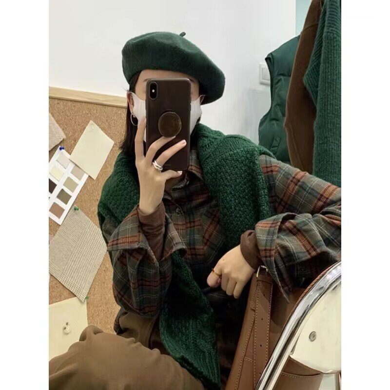 Plaid Flannel Shirt for Women Soft Fabric Vintage Style Unique Design Perfect for Autumn Casual Wear Wholesale