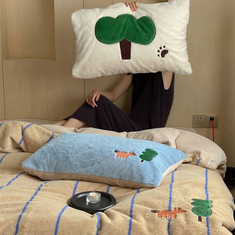 Winter Rabbit velvet four-piece set ins style niche double-sided velvet quilt cover milk velvet bed sheet thickened warm four-piece set