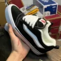 Knu Skool - Classic Black White