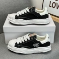 Mmy dissolving shoe black and white embroidery