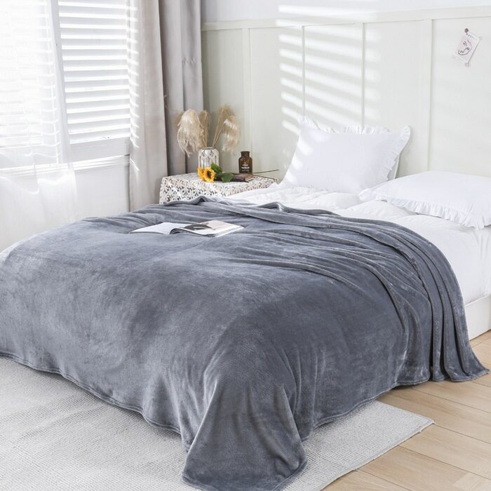 2025 New Plain 200g Flannel Blanket Pure Color Blanket
