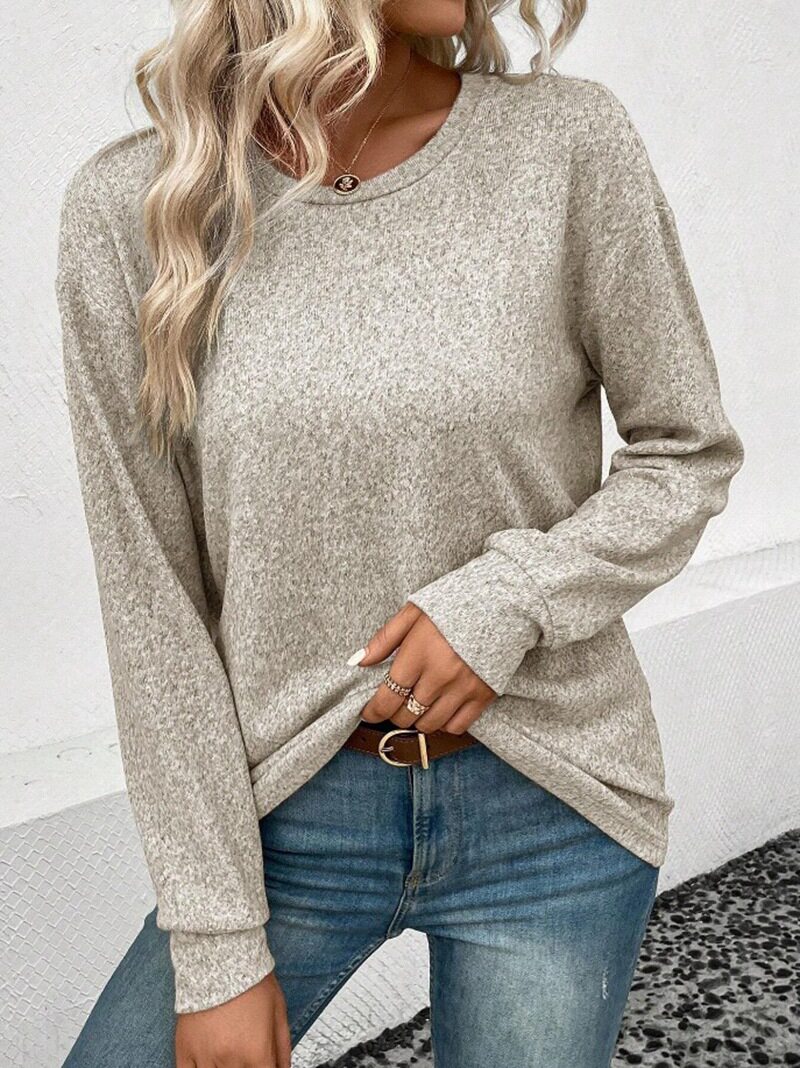 Casual Loose Fit Solid Color Sweater Round Neck Autumn Winter Comfortable Fabric Wholesale Available