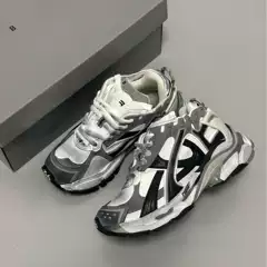 Balenciaga Sneakers Runner