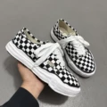 Black and white grid