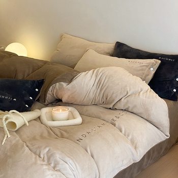 Xiaohongshu's Popular A-Grade Milk Velvet Four-Piece Set, Anti-Static, Winter Warm Coral Velvet 3-Piece Set, Bed Sheet and Duvet Cover