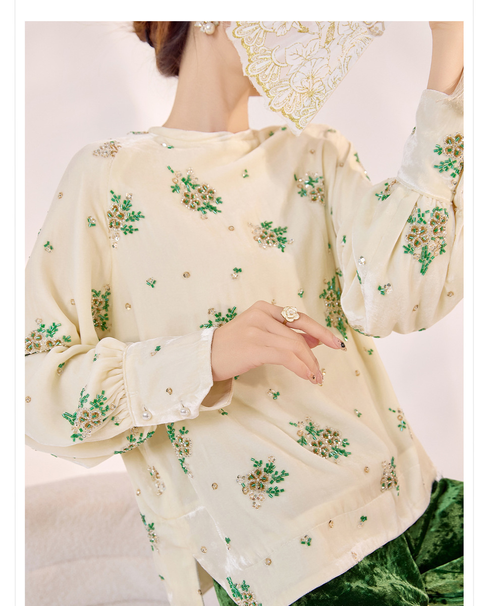 Áo sơ mi nữ cổ tròn tay dài thêu hoa đính cườm — Dương Tây Đỏ (Giao Hàng Ngay), Mực lụa đen (giao hàng trong ngày)