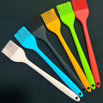 Cross-Border Spot Oil Brush Kitchen Tool Seasoning Brush All-In-One All-Inclusive Household High Temperature Resistant Baking Silicone Barbecue Brush