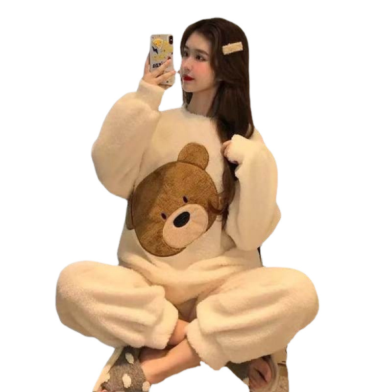 卡通甜美歪头熊同款睡衣女秋冬季珊瑚绒加厚宽松大码外贸跨境套装